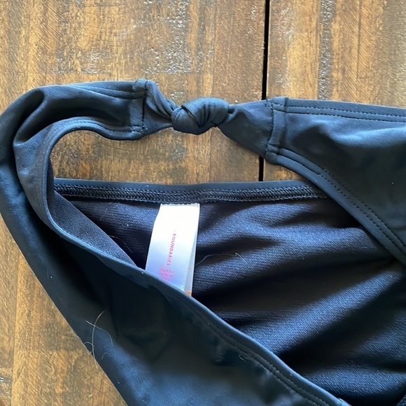 No Boundaries M Juniors Knotted Bikini Bottoms Black NWT - Picture 4 of 9